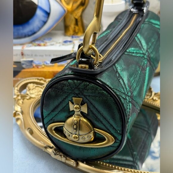 🆕 VIVIENNE WESTWOOD 🧿 NWOT Cindy Cylinder Shoulder Bag, Green Metallic AUTH - Picture 8 of 16